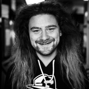 Meet your Posher, Logan